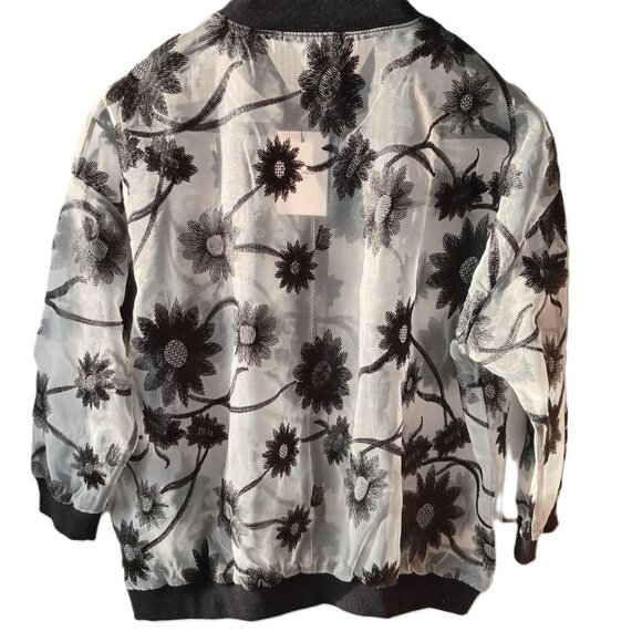 Rare Uchuu Montreal Boutique Women's Summer Embroidered Floral Grey Black Jacket - Picture 2 of 6